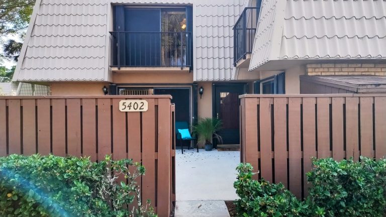 Read more about the article Key Tip for House Hunters: Visit at Night Before Investing
