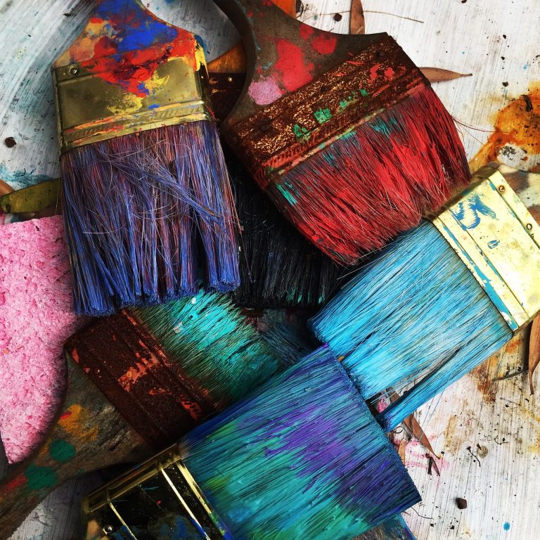 Read more about the article 🎨 Home Selling Hack: How a Fresh Coat of Paint Can Boost Your Sale! 🏡💰