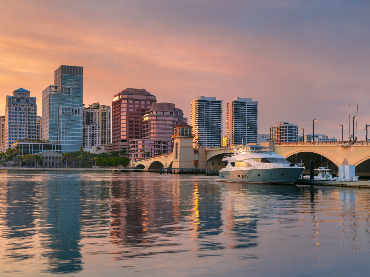 Read more about the article Election Uncertainty Fuels Wealth Migration: New Yorkers Head to Florida’s ‘Wall Street South’